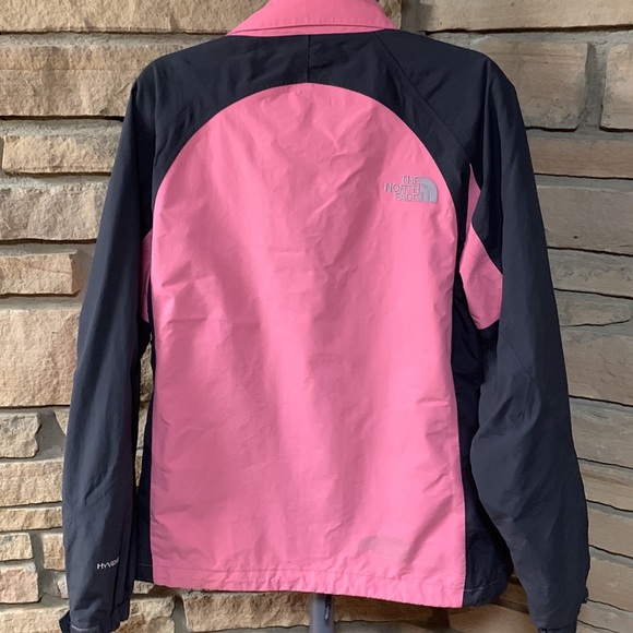 The North Face Ladies Sz Large Jacket w a few minor spots - Picture 9 of 16